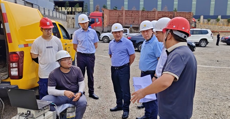 省地矿院党委书记、院长王剑一行赴 兴义109地质队宣讲调研